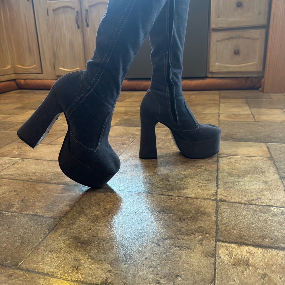 Vintage 1969 Platform Denim Knee-High Boots from London size 8 1/2 - Picture 5 of 12